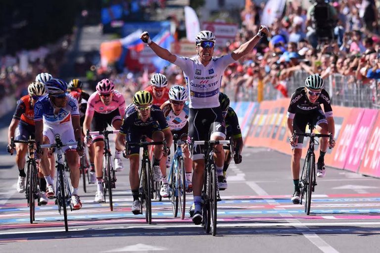 Giro d’Italia: látványos befutó, Quintana bukott + videó