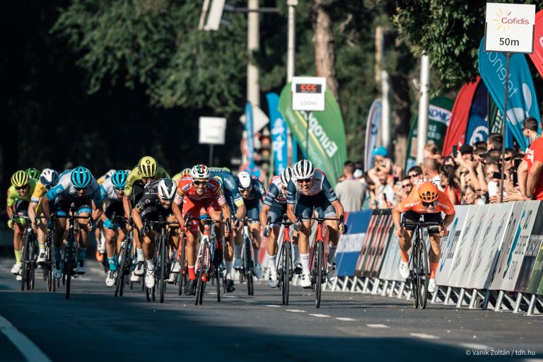 Tour de Hongrie: bukott a sárga trikós, Valterék csapata nyerte a szakaszt