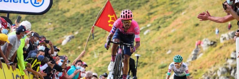 Tour de France: Brutális falon rogyott meg a címvédő, mégis kolumbiaiak örülhettek