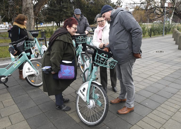 Közös kerékpárkölcsönző köti össze Esztergomot és Párkányt