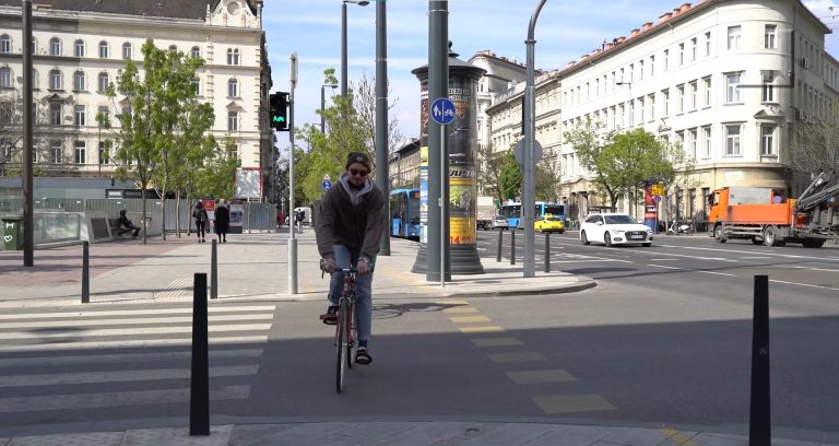 10 ezer forintra büntették a bringást azért, mert elesett